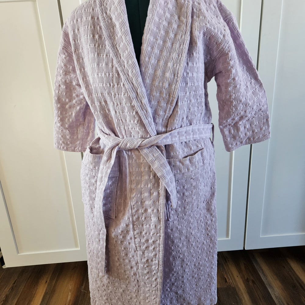 Lavender Textured Robe - Picture 2 of 5